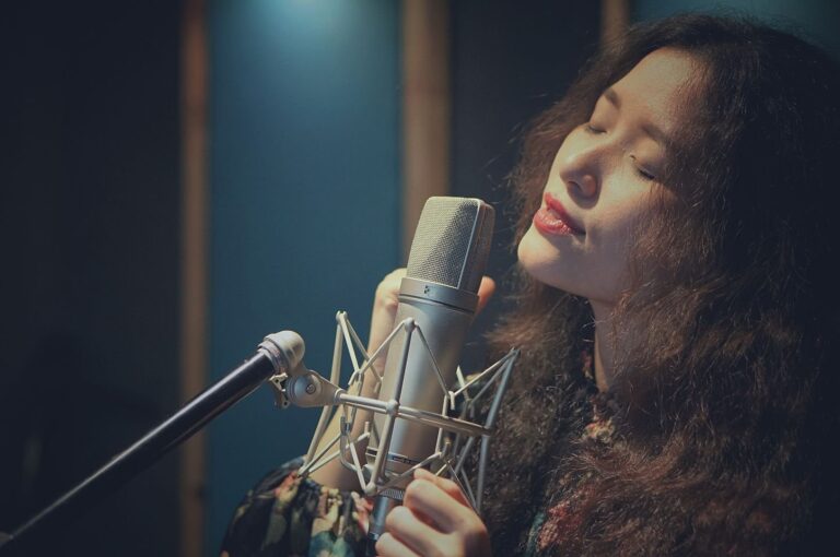 Võ Lê Vy ( Chim Sẽ Tóc Xù )